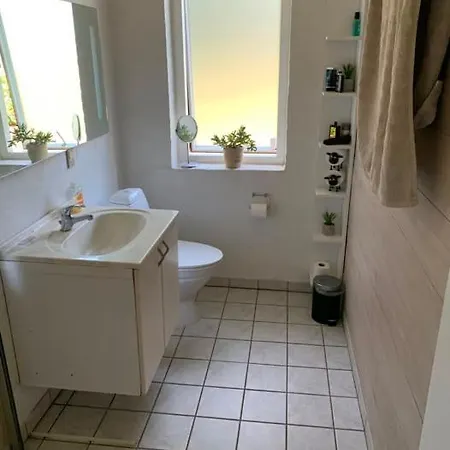 Hyggeligt Til 1 Person I Røgfri 1-plans *